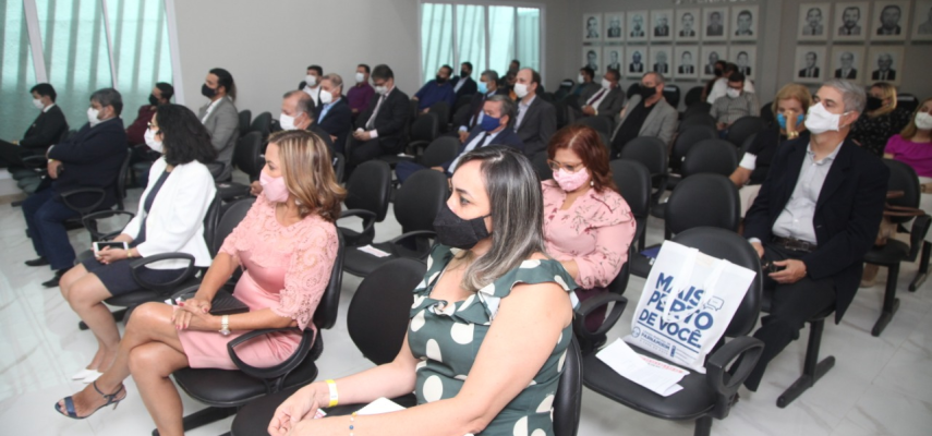 Câmara Municipal inicia ano legislativo com leitura da mensagem do prefeito Rosano Taveira