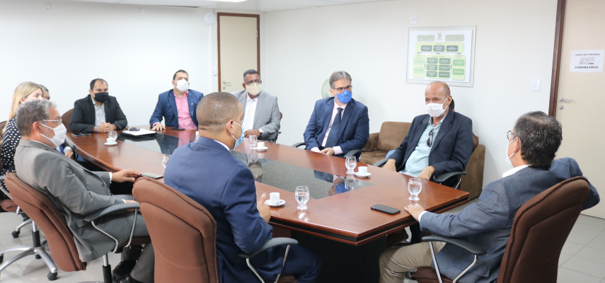 Mesa Diretora da Câmara faz visita de cortesia ao Tribunal de Contas do Estado