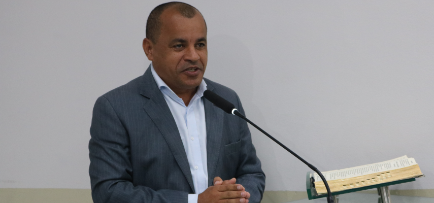 Abidene Salustiano solicita afastamento temporário da Câmara de Parnamirim