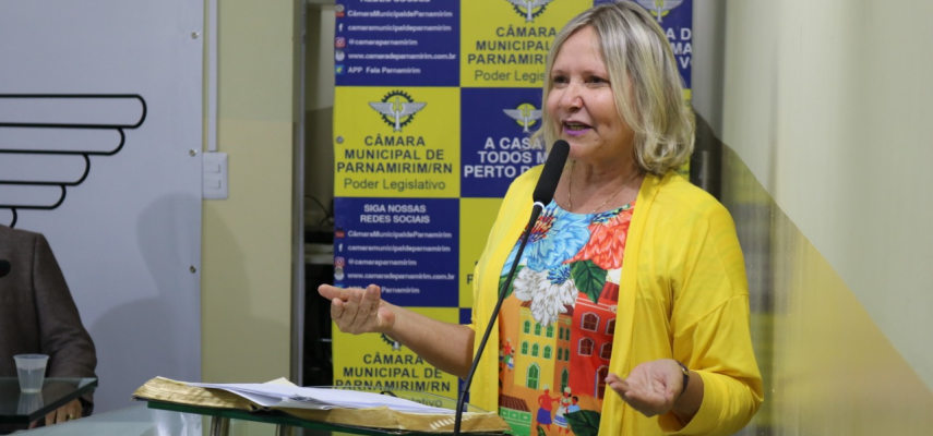 Vandilma Oliveira celebra convocação de professores através de projeto de sua autoria