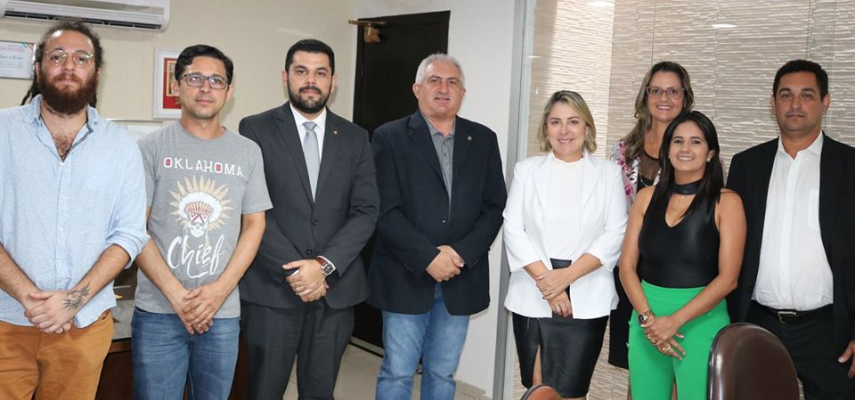 Três novos servidores são empossados na Câmara de Parnamirim