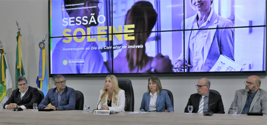 Sessão Solene homenageia corretores de imóveis
