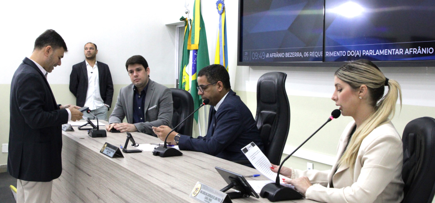 Câmara de Parnamirim aprova audiência pública sobre situação da educação municipal 