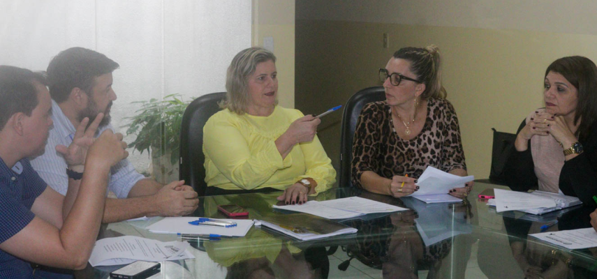 Câmara realiza preparativos para Agosto Lilás