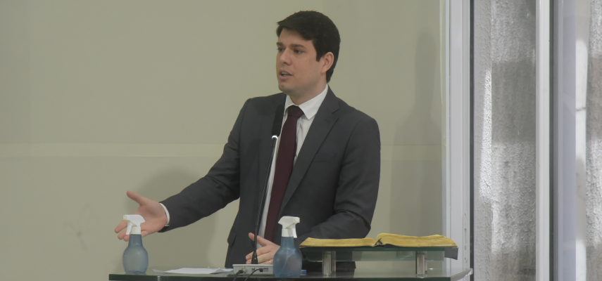 Vereador Gabriel César fala sobre demandas na educação, infraestrutura e inclusão social