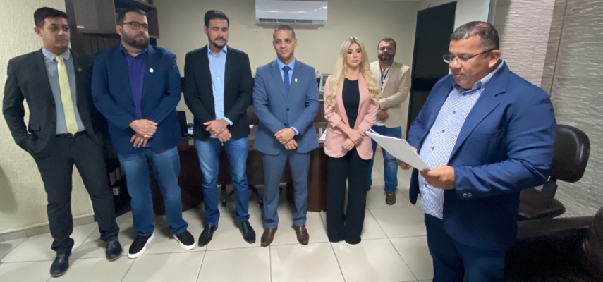 Nova composição de parlamentares assume a Mesa Diretora