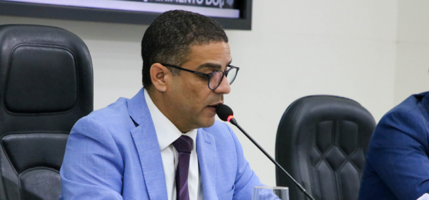 Vereadores deliberam e aprovam itens de relevância pública em Sessões Ordinárias