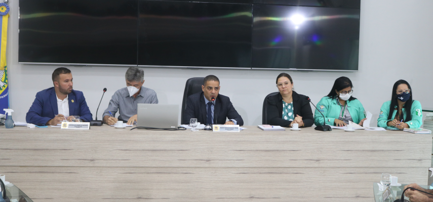 Representantes das cooperativas médicas do município esclarecem demandas na saúde pública
