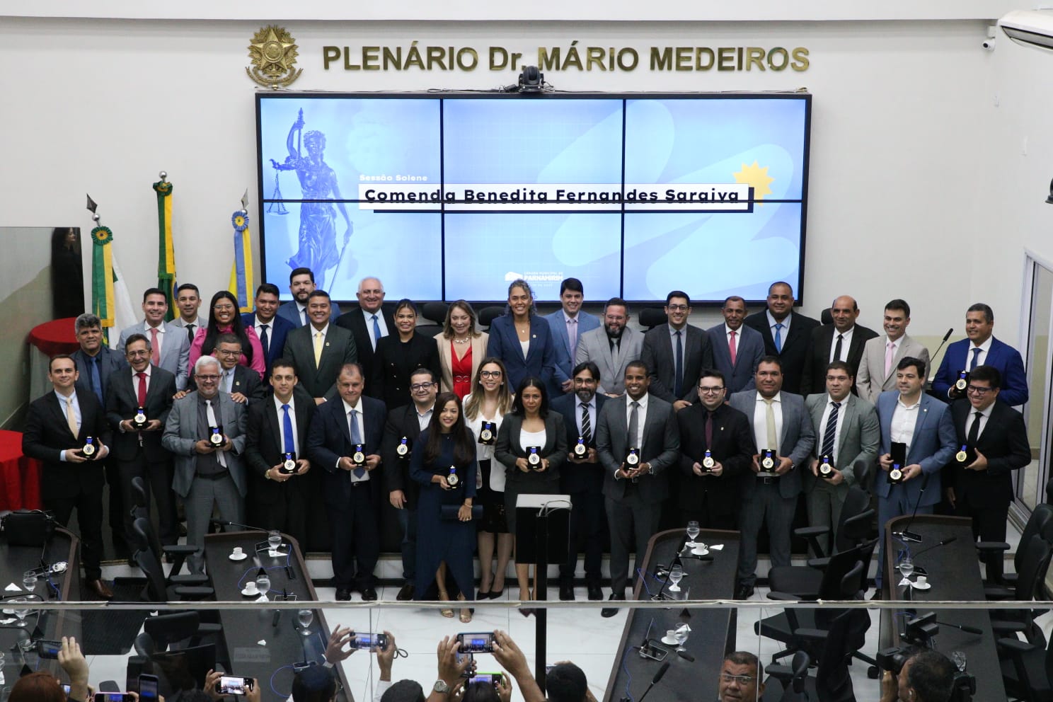 Vereadores homenageiam advogados em sessão solene nesta segunda-feira (18)