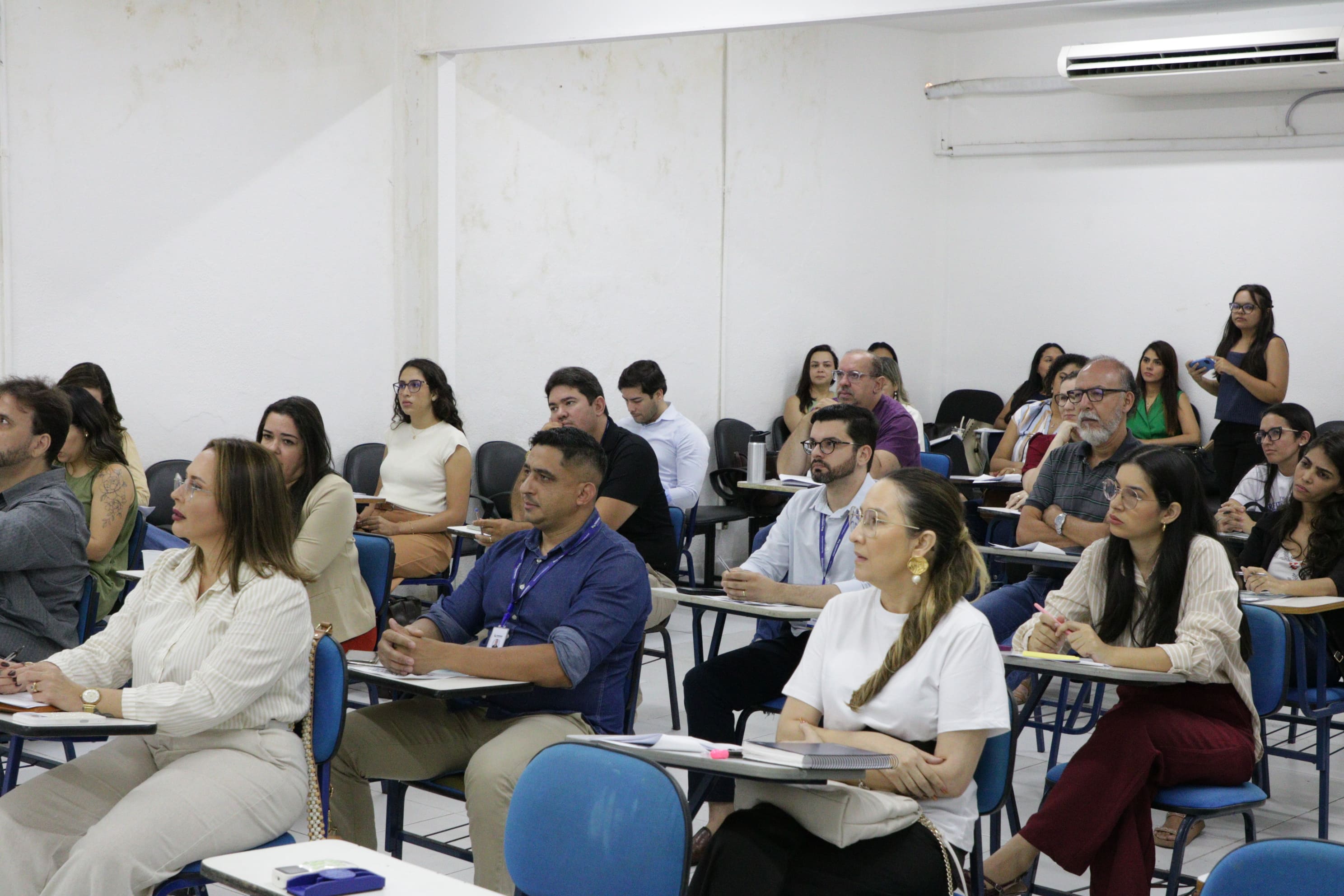 Curso de Redação Legislativo reúne servidores do executivo e legislativo nesta semana