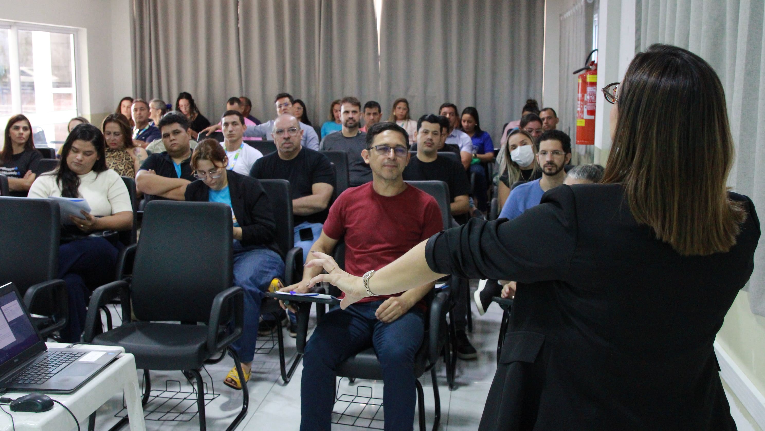 Curso de Gestão e Fiscalização de Contratos tem início na Câmara de Parnamirim