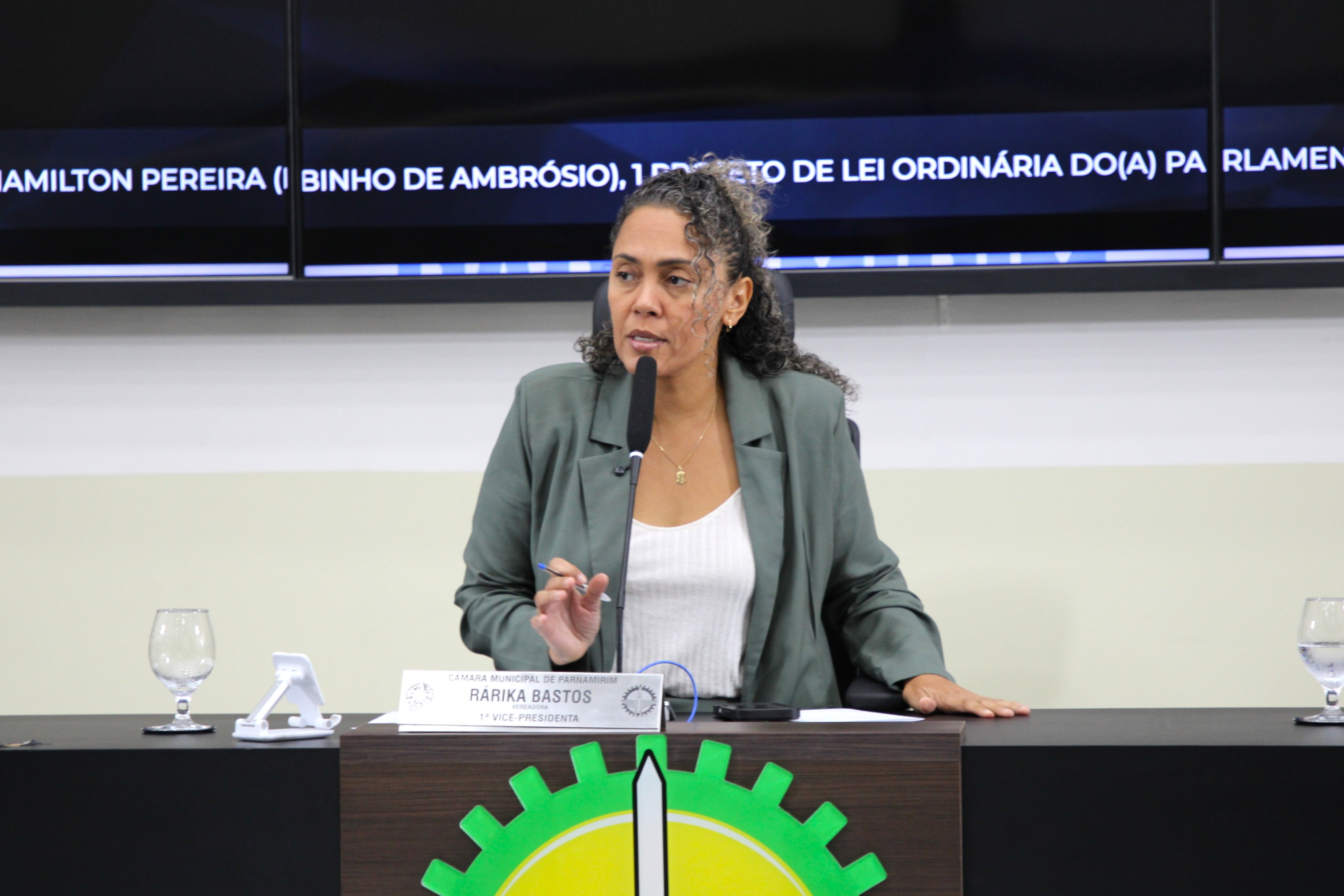 Profissionais da limpeza urbana de Parnamirim recebem homenagem em Sessão Solene