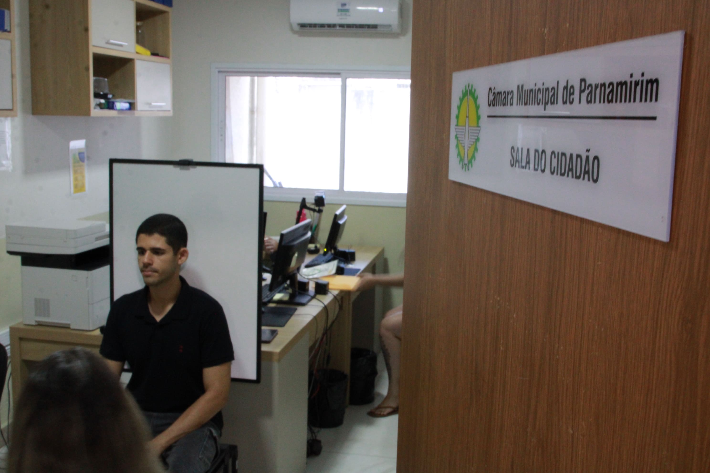 Sala do Cidadão facilita o acesso da população a serviços essenciais na Câmara Municipal