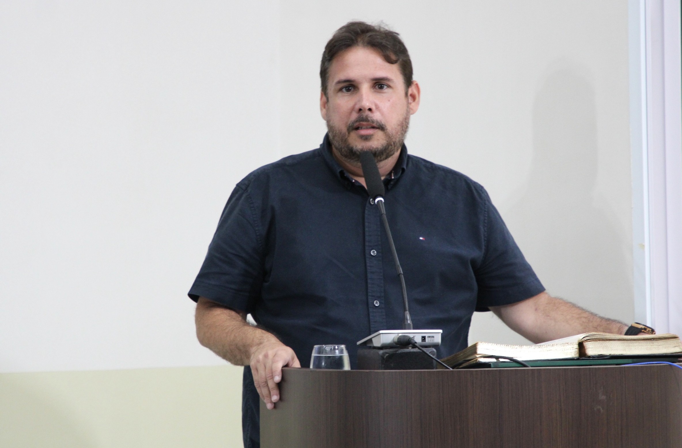 Câmara de Parnamirim entrega Moção de Aplausos a dirigente do ABC Futebol Clube
