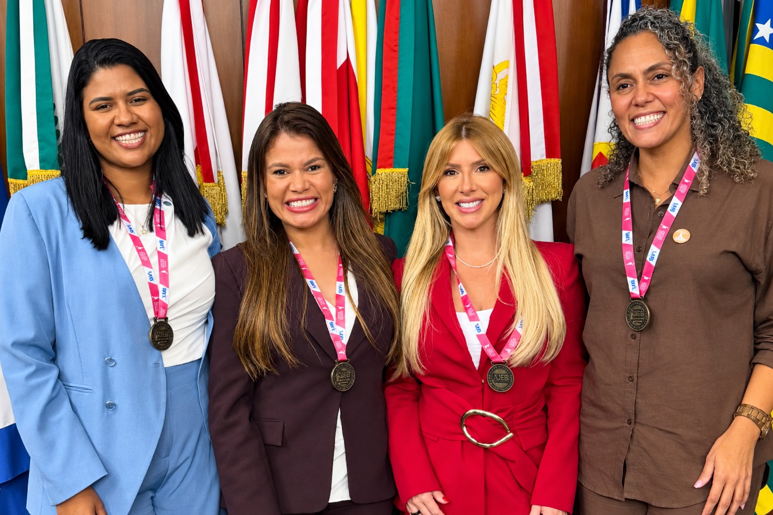 Vereadoras de Parnamirim recebem Medalha Mulher Destaque Brasil 2026 em São Paulo