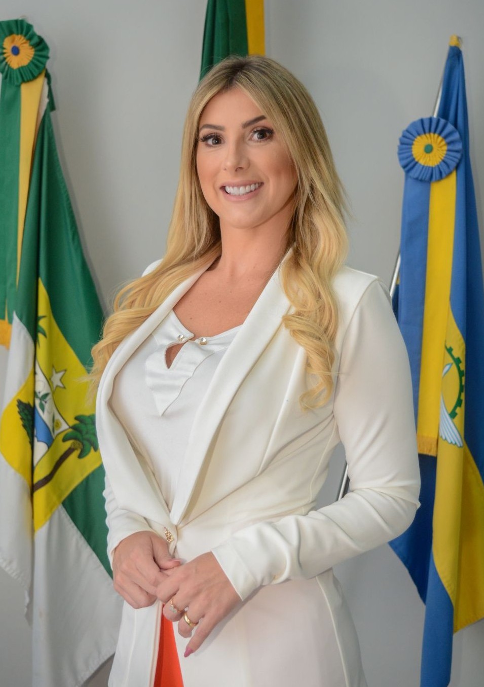 Carol Pires