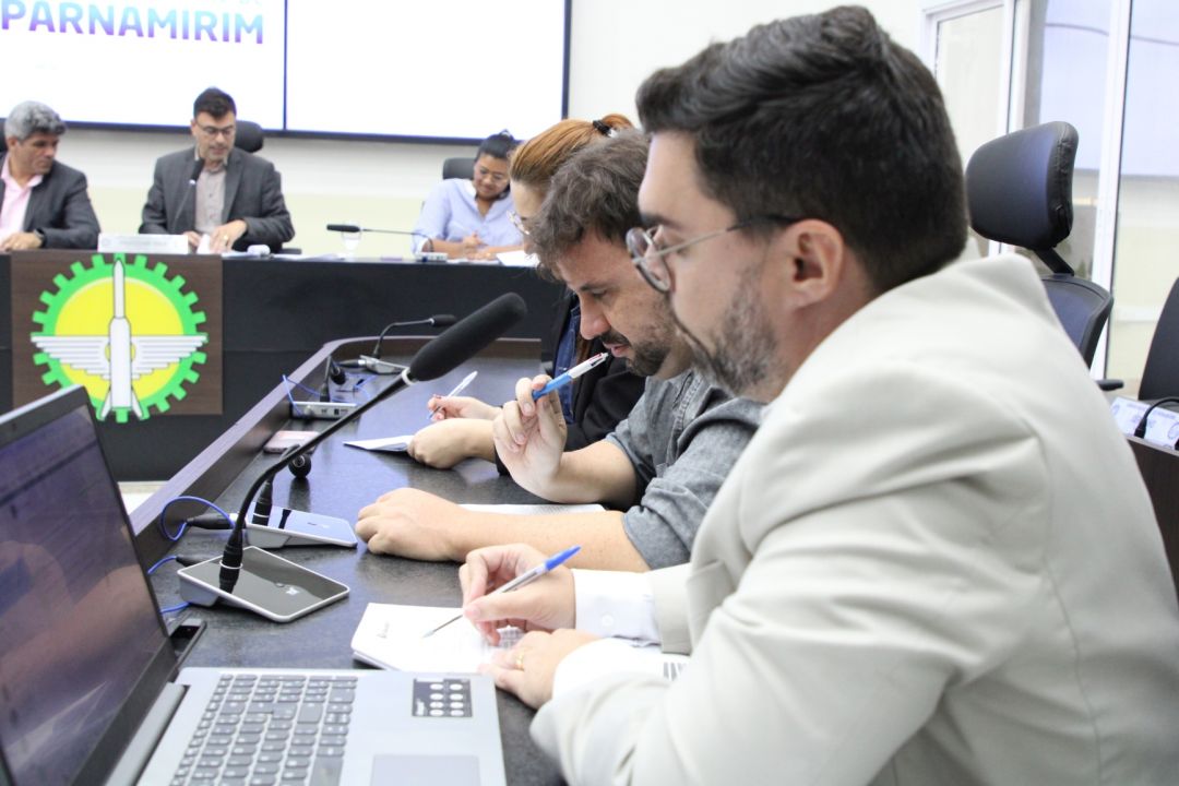15/04/2025 - 4ª reunião da Comissão Permanente de Constituição, Legislação e Redação Final (CCJ) - Foto 17