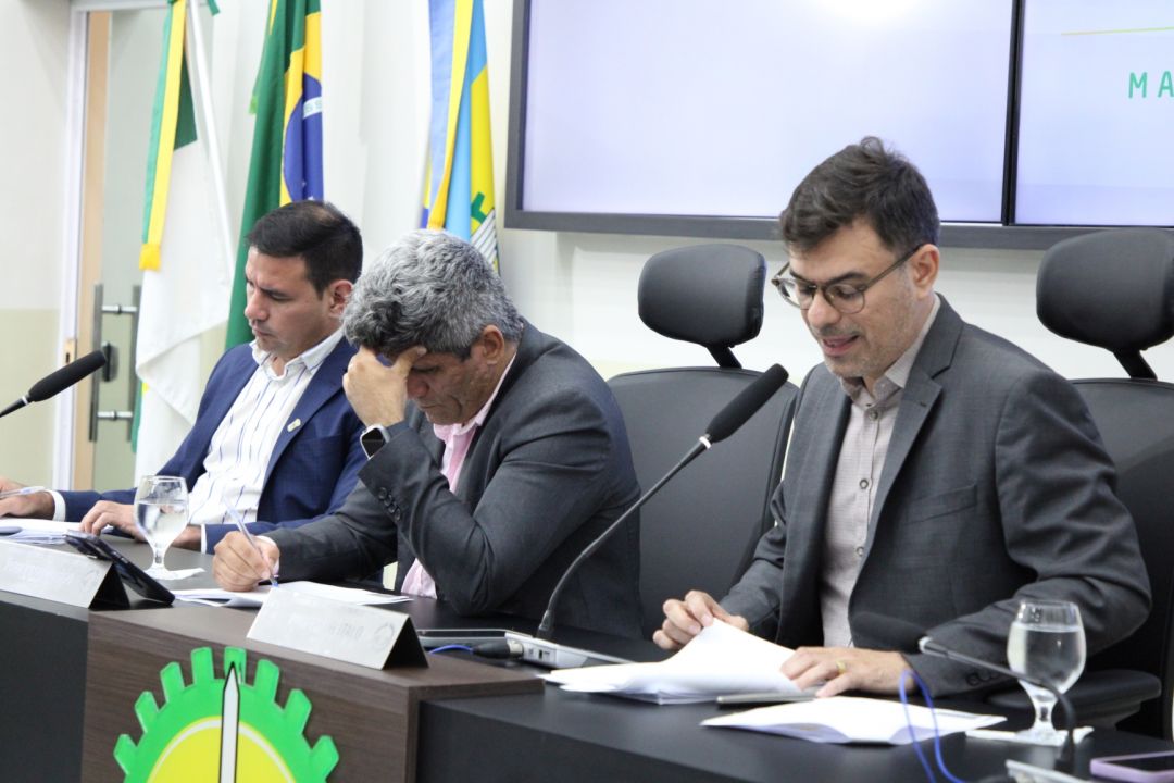 15/04/2025 - 4ª reunião da Comissão Permanente de Constituição, Legislação e Redação Final (CCJ) - Foto 19