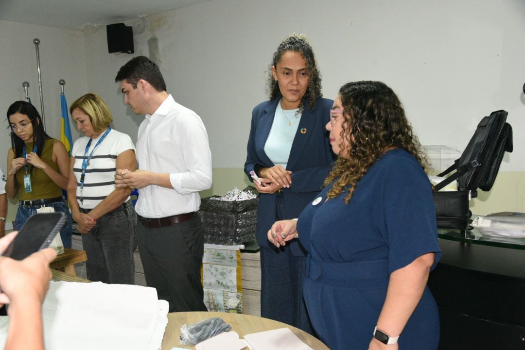 30/06/2025 - Oficina de papel semente - Foto 12
