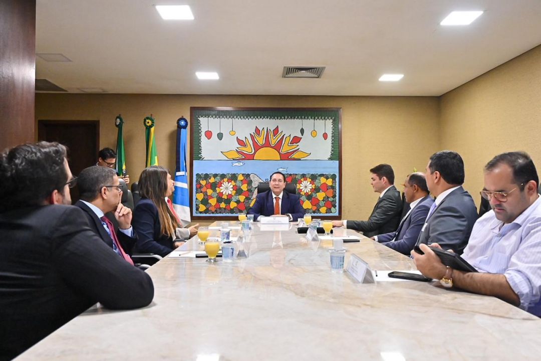 09/07/2025 - Entrega de Título de Cidadão Parnamirinense ao deputado Ezequiel Ferreira - Foto 11