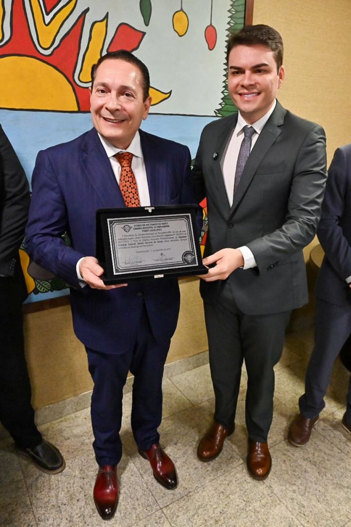 09/07/2025 - Entrega de Título de Cidadão Parnamirinense ao deputado Ezequiel Ferreira - Foto 24