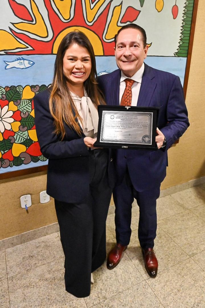 09/07/2025 - Entrega de Título de Cidadão Parnamirinense ao deputado Ezequiel Ferreira - Foto 28