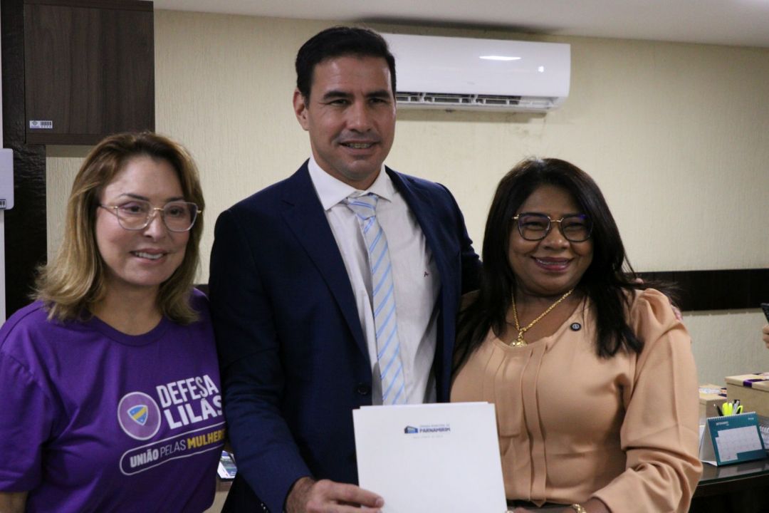 14.08.2025 | Visita da prefeita à Câmara Municipal - Foto 3