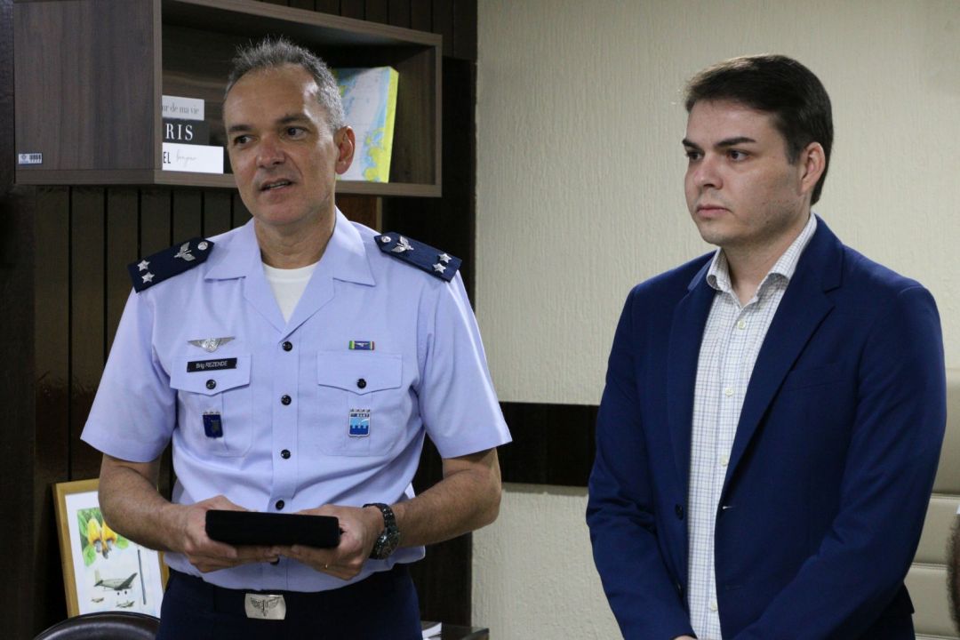 14.08.2025 | Moção de aplausos ao comandante da Base Aérea - Foto 4