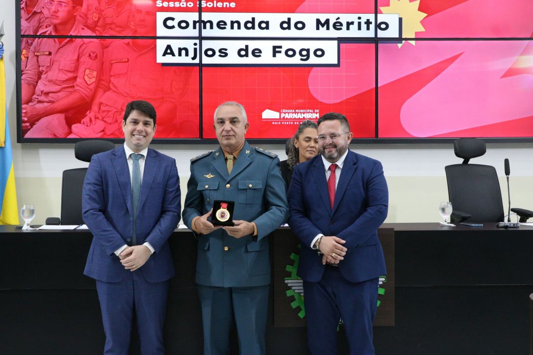 20.08.2025 | Sessão Solene Comenda do Mérito Anjos de Fogo - Foto 10