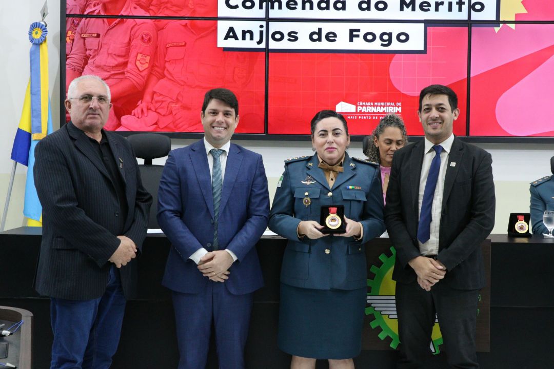 20.08.2025 | Sessão Solene Comenda do Mérito Anjos de Fogo - Foto 12