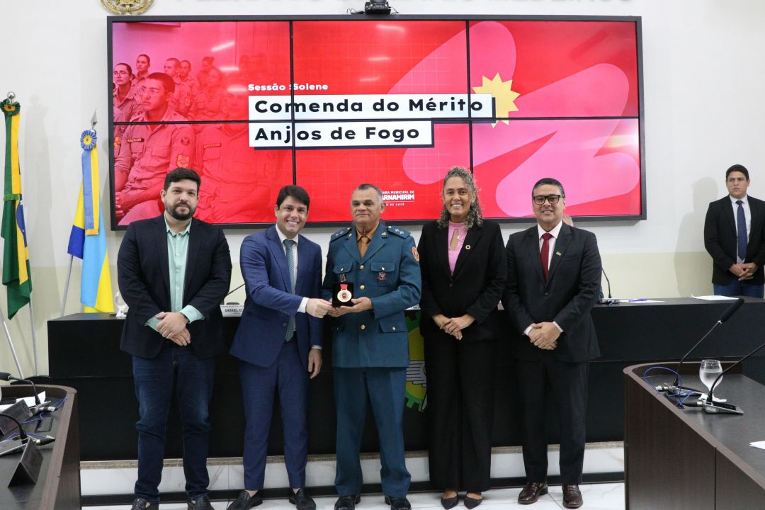 20.08.2025 | Sessão Solene Comenda do Mérito Anjos de Fogo - Foto 15