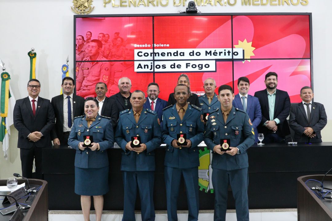 20.08.2025 | Sessão Solene Comenda do Mérito Anjos de Fogo - Foto 40