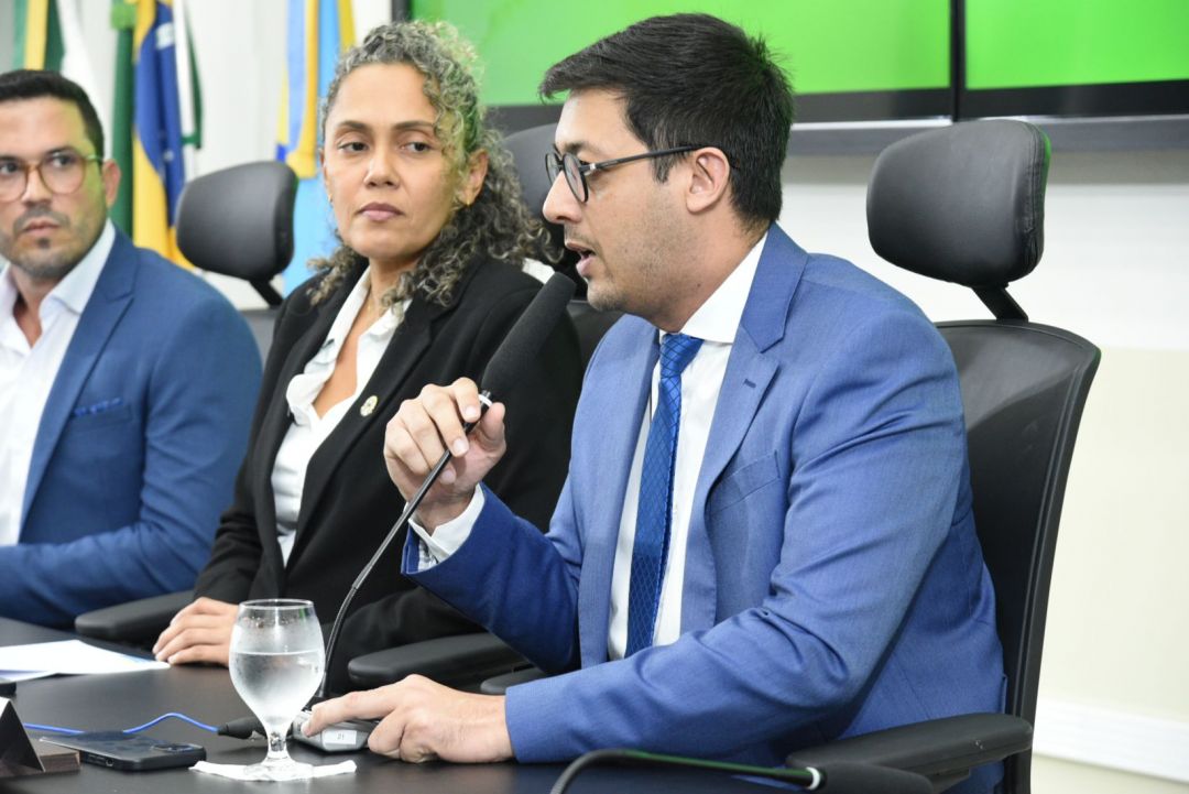 21.08.2025 | Sessão solene comenda Dr. Mário Medeiros - Foto 7