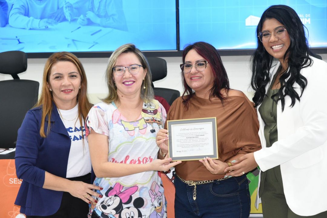 26.08.2025 | Sessão solene em homenagem à educação infantil - Foto 24