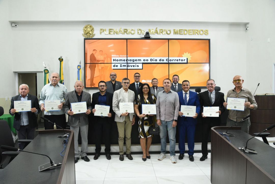 27.08.2025 | Sessão solene em homenagem aos corretores de imóveis - Foto 33