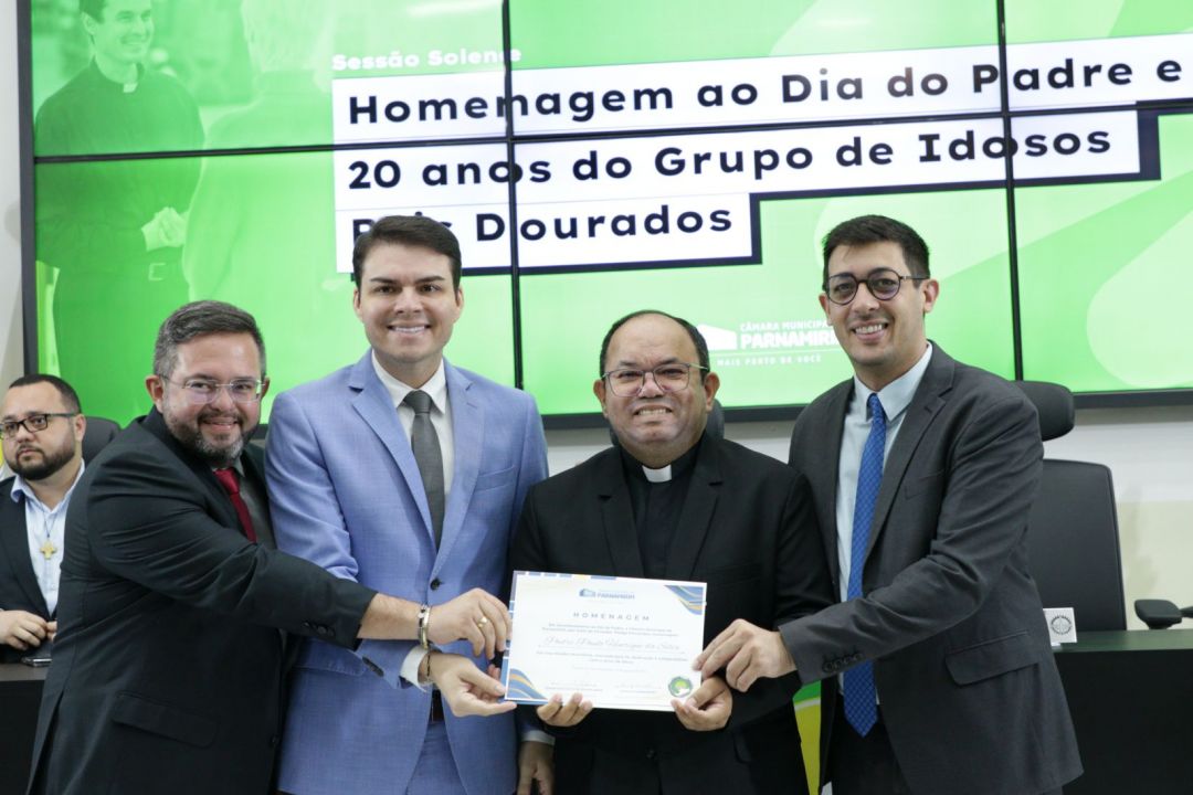 29.08.2025 | Sessão solene em homenagem ao Dia do Padre (04/08) - Foto 16