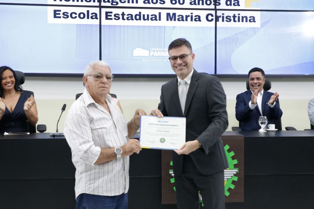 05.09.2025 | Sessão solene 60 anos da escola Maria Cristina - Foto 23