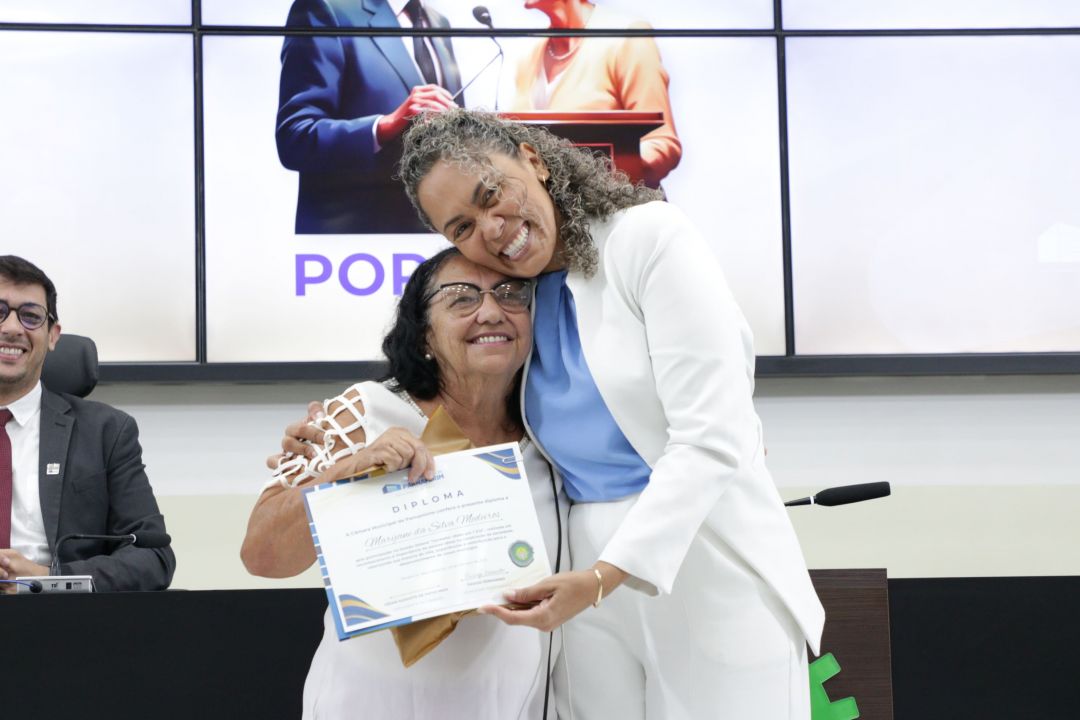 28.09.2025 | Sessão solene Vereador Idoso Por Um Dia - Foto 7