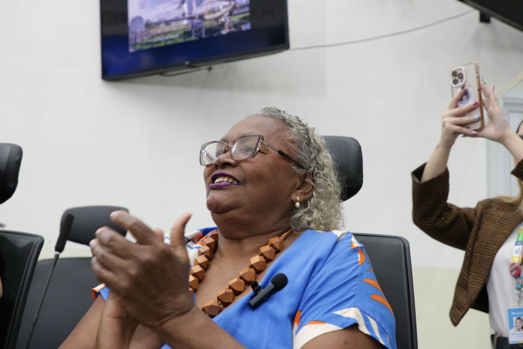 28.09.2025 | Sessão solene Vereador Idoso Por Um Dia - Foto 8