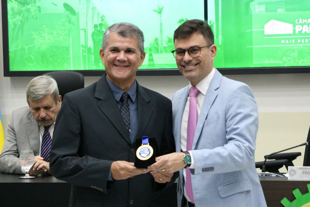 08.10.2025 | Sessão solene dos 60 anos do CLBI - Foto 29