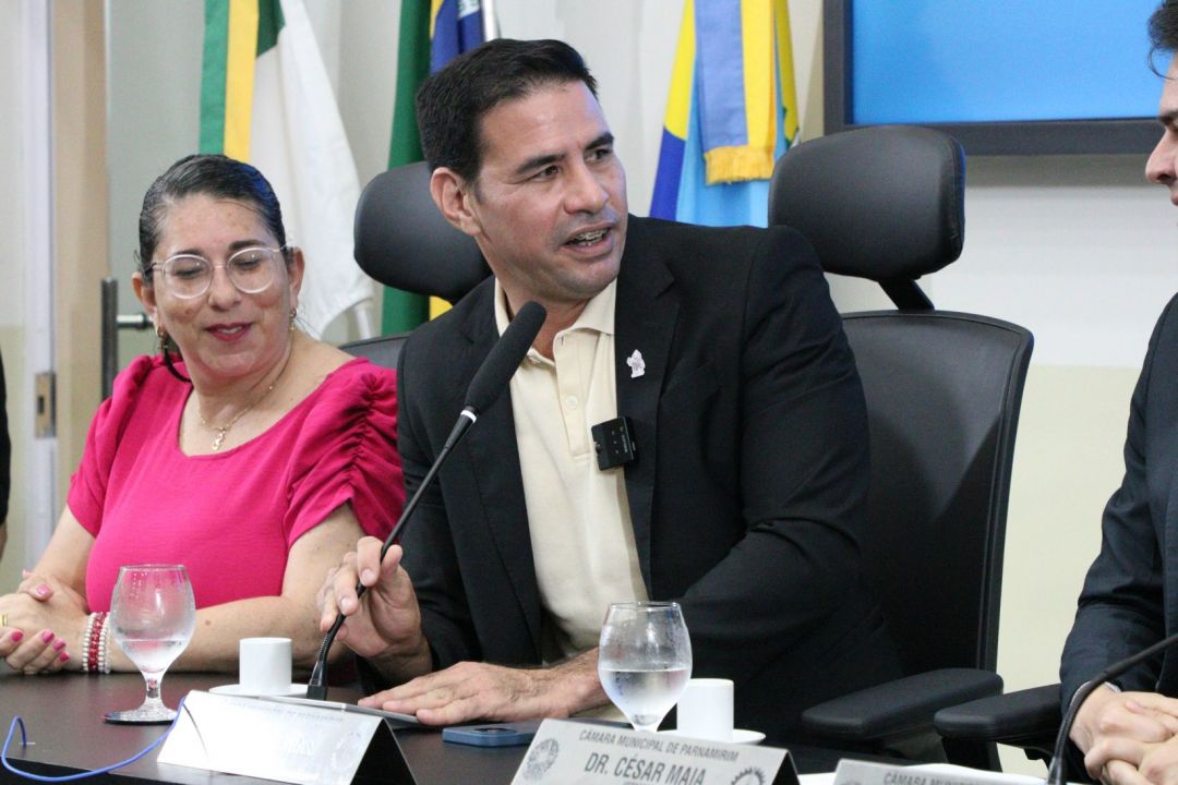 10.10.2025 | Sessão Solene - Comenda Julieta Azevedo e Tiago Ponciano - Foto 15