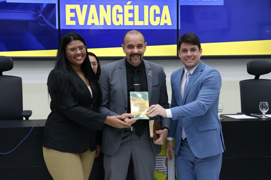 20.10.2025 | 1ª reunião da frente parlamentar evangélica - Foto 16