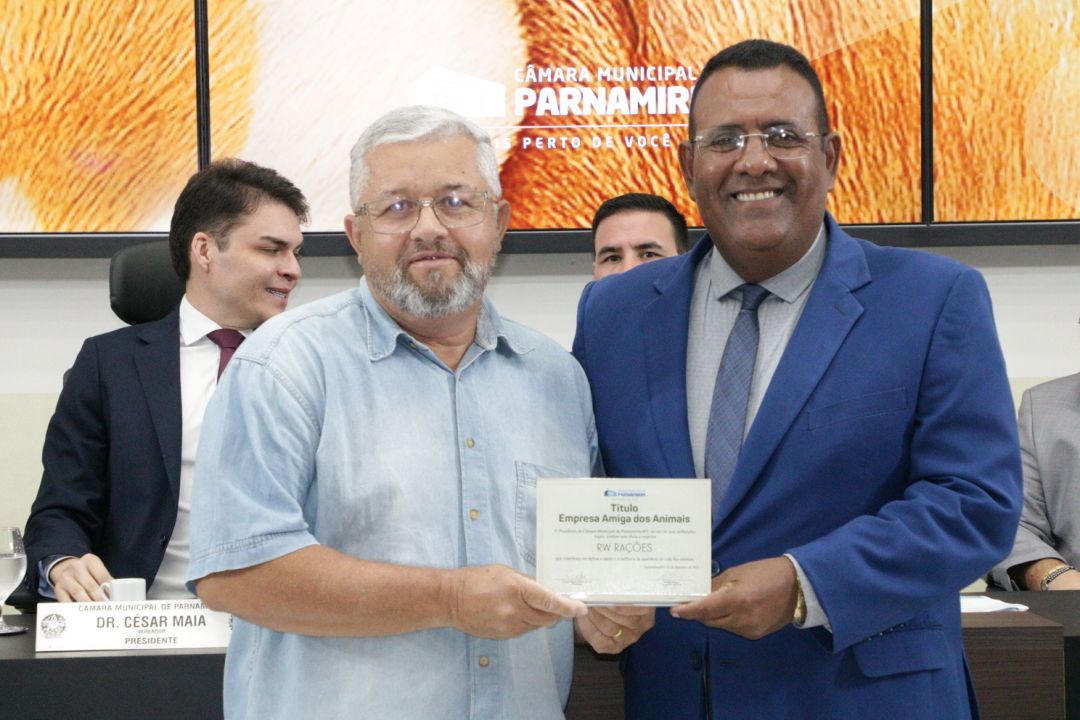 01.12.2025 | Sessão soelene Empresa Amiga dos Animais, e Amigos dos Animais - Foto 12