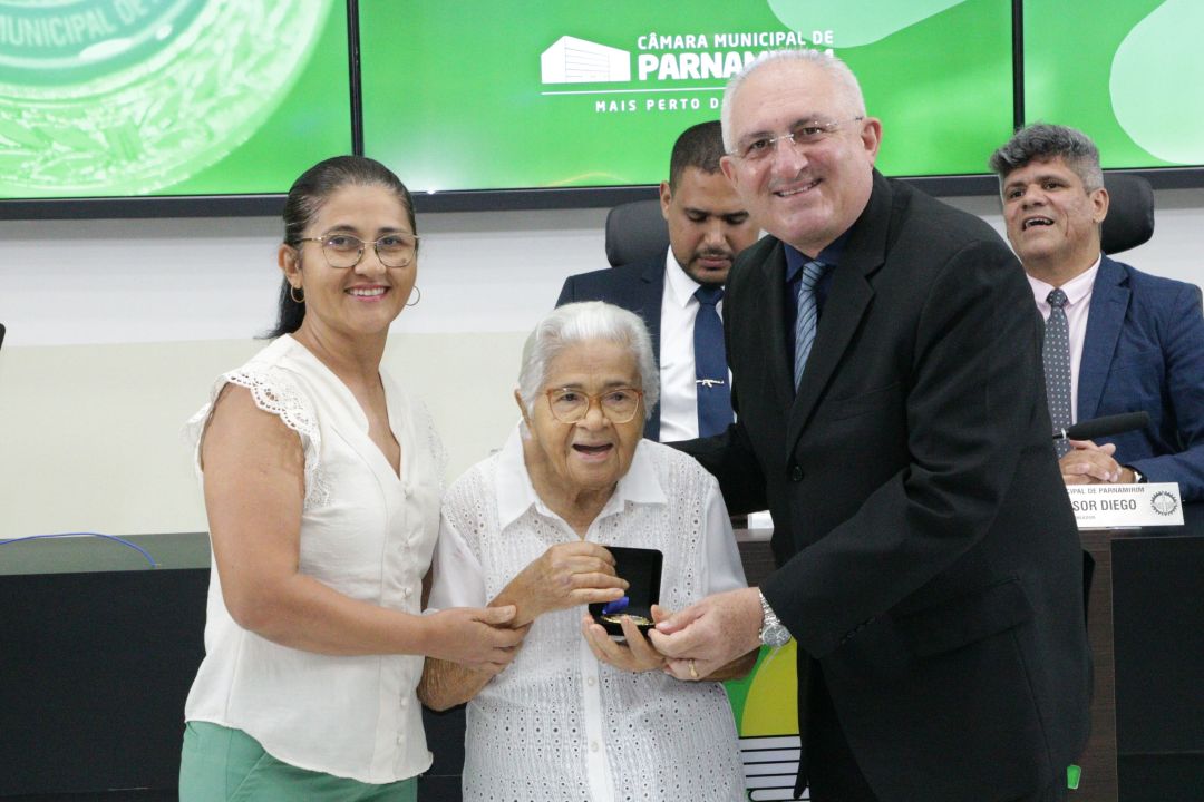 12.12.2025 | Sessão Solene Comenda Josina Tereza de Andrade - Foto 20