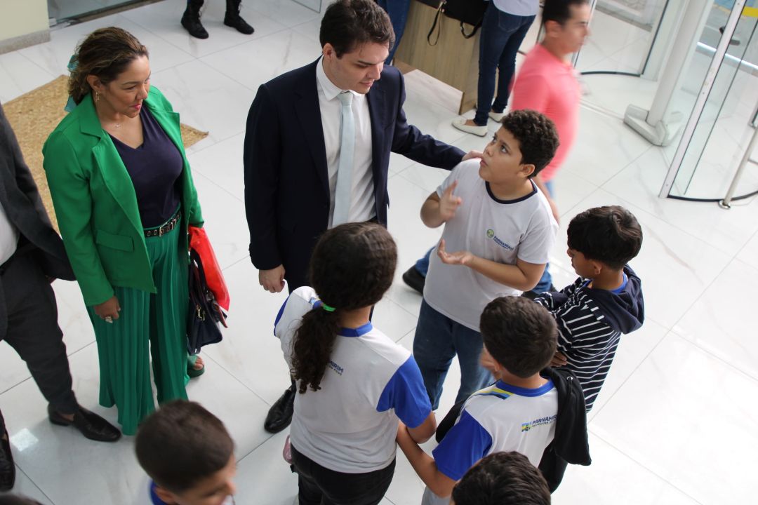 Visita dos alunos da Escola Municipal Ivanira Paisinho à Câmara Municipal de Parnamirim - Foto 10